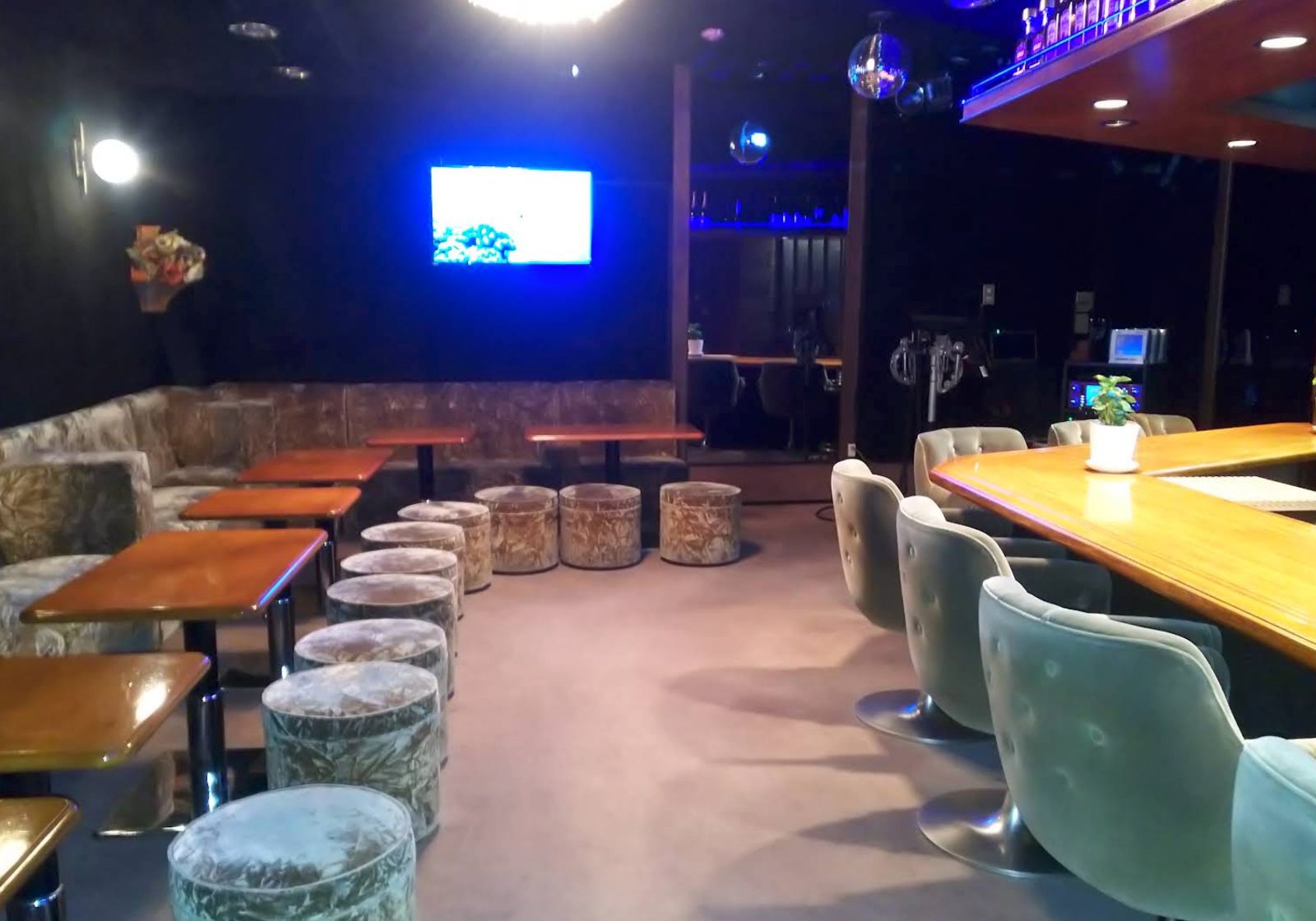 Nelly's Lounge 店内写真2